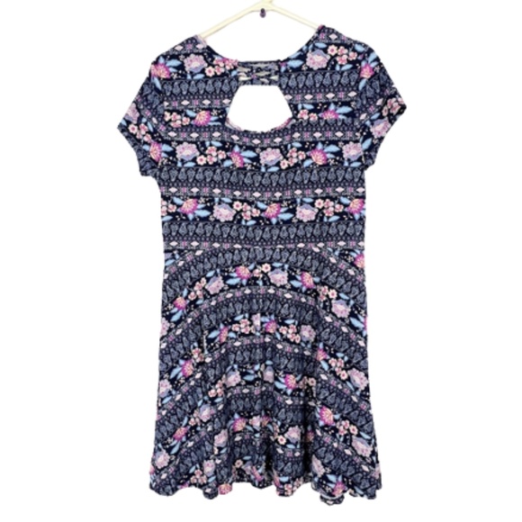 No Boundaries Floral Stretchy Swing Dress 2XL 🎉Host Pick🎉 - Picture 4 of 7